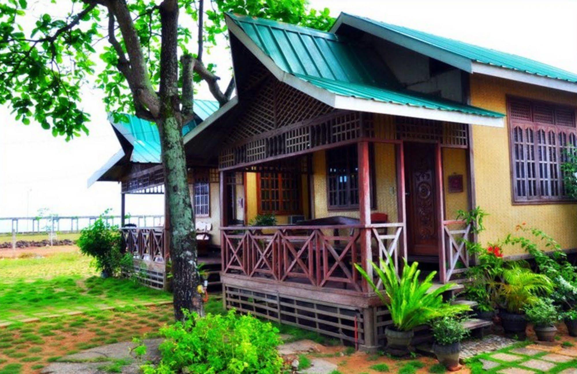 Pems Pension And Restaurant Taytay  Buitenkant foto