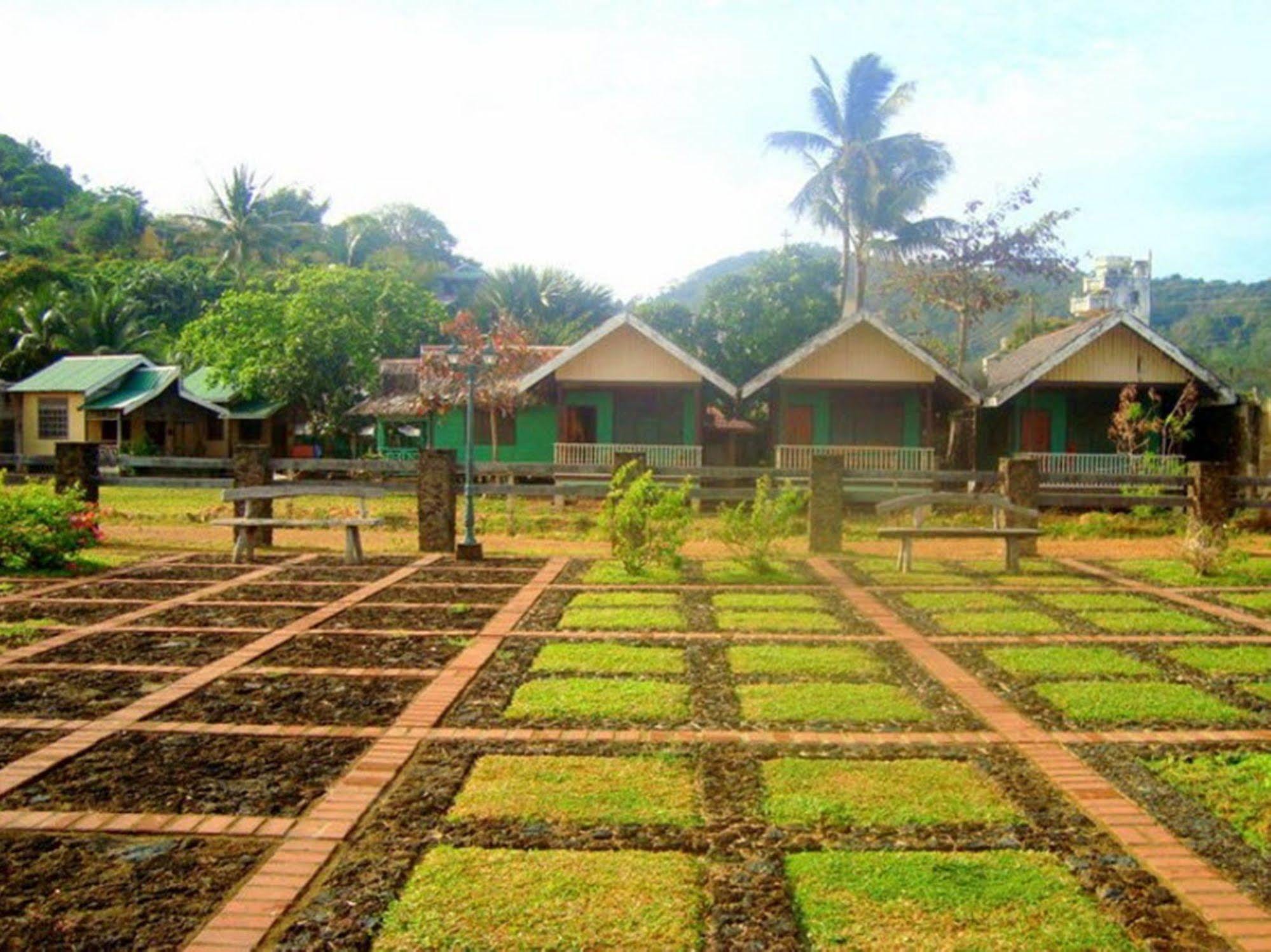 Pems Pension And Restaurant Taytay  Buitenkant foto