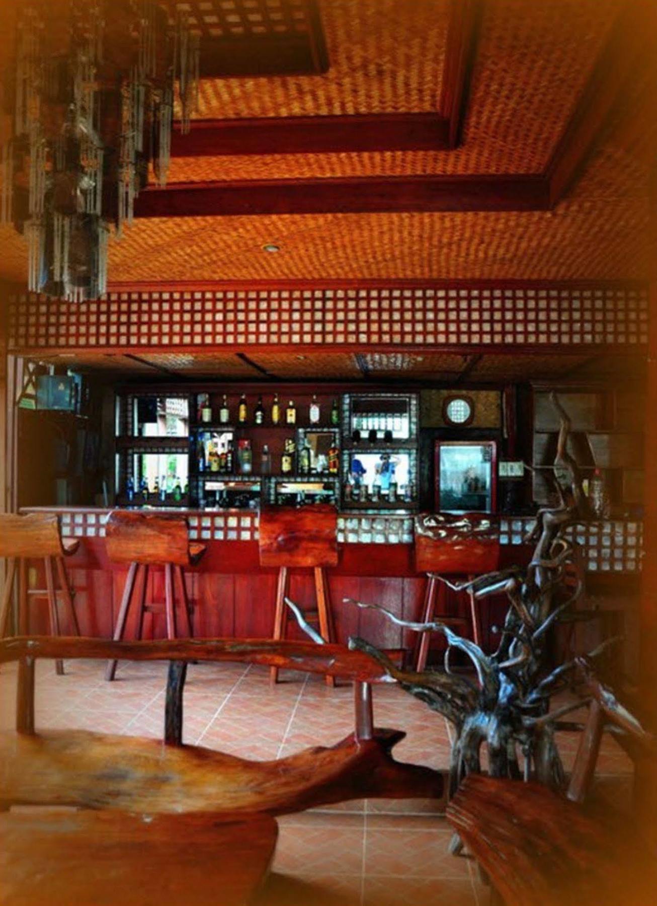 Pems Pension And Restaurant Taytay  Buitenkant foto